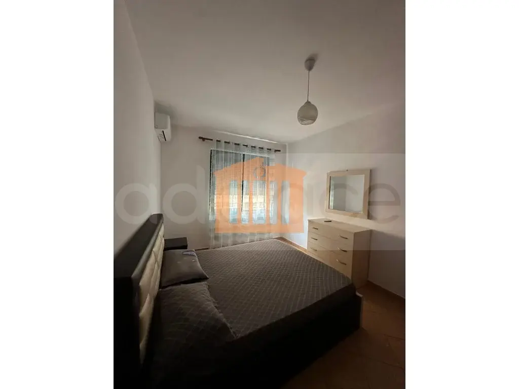 Apartament 1+2 dhoma 80 m² 2 kati