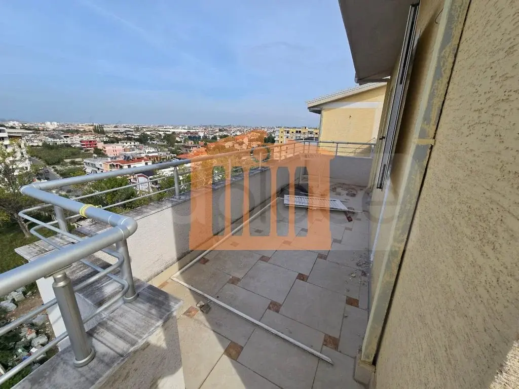 Apartament 1+3 dhoma 162 m²