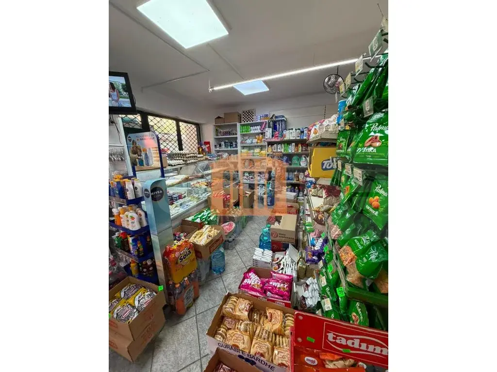 Pasuri të patundshme komerciale 92 m² 1 kati