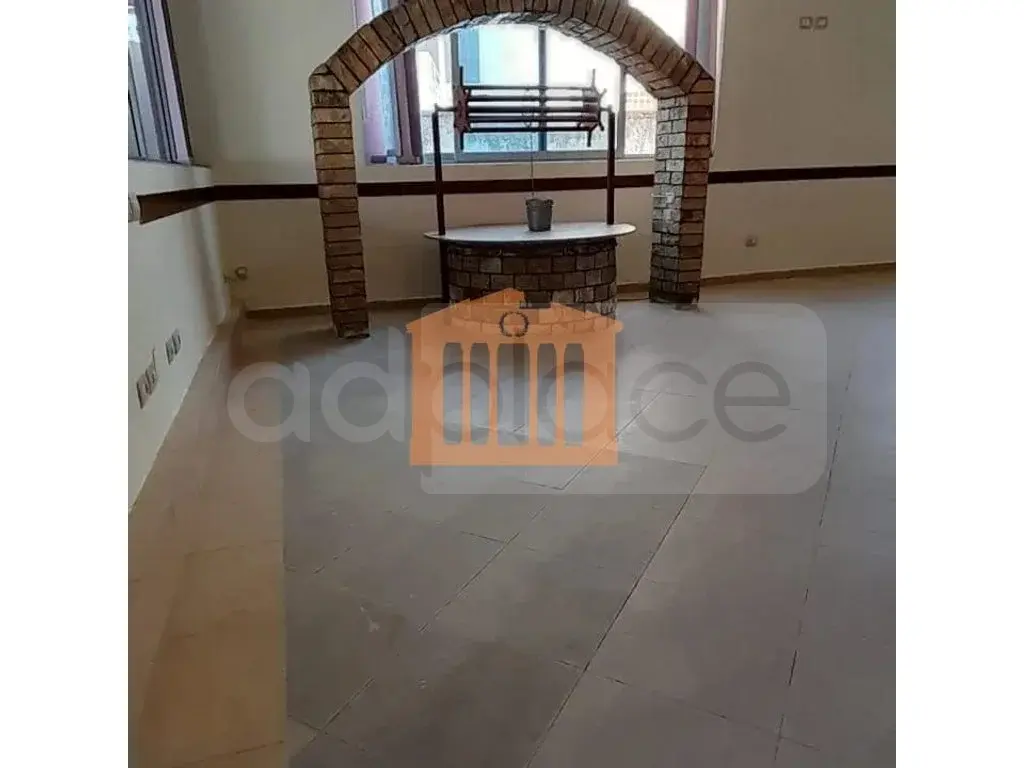 Vilë 400 m² 2 kati