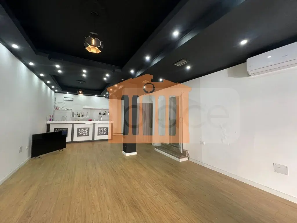 Pasuri të palujtshme komerciale 65 m² 1 kati