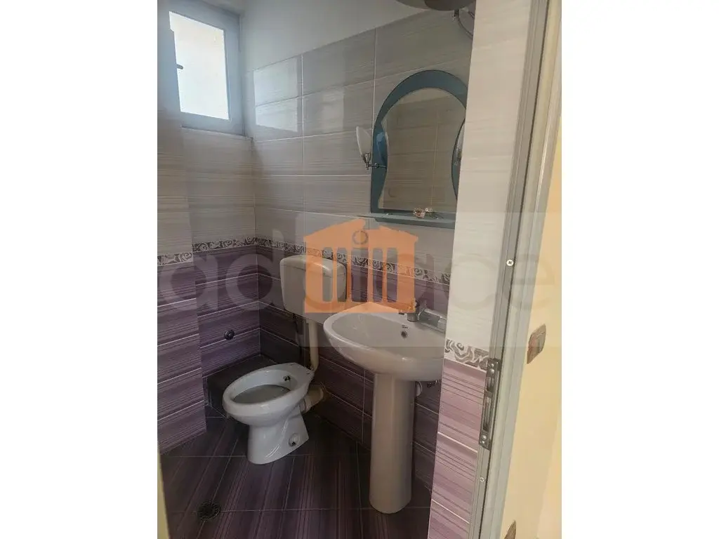 Pasuri të patundshme komerciale 80 m² 2 kati