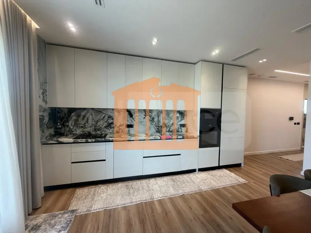Apartament 1+1 dhoma 170 m² 3 kati