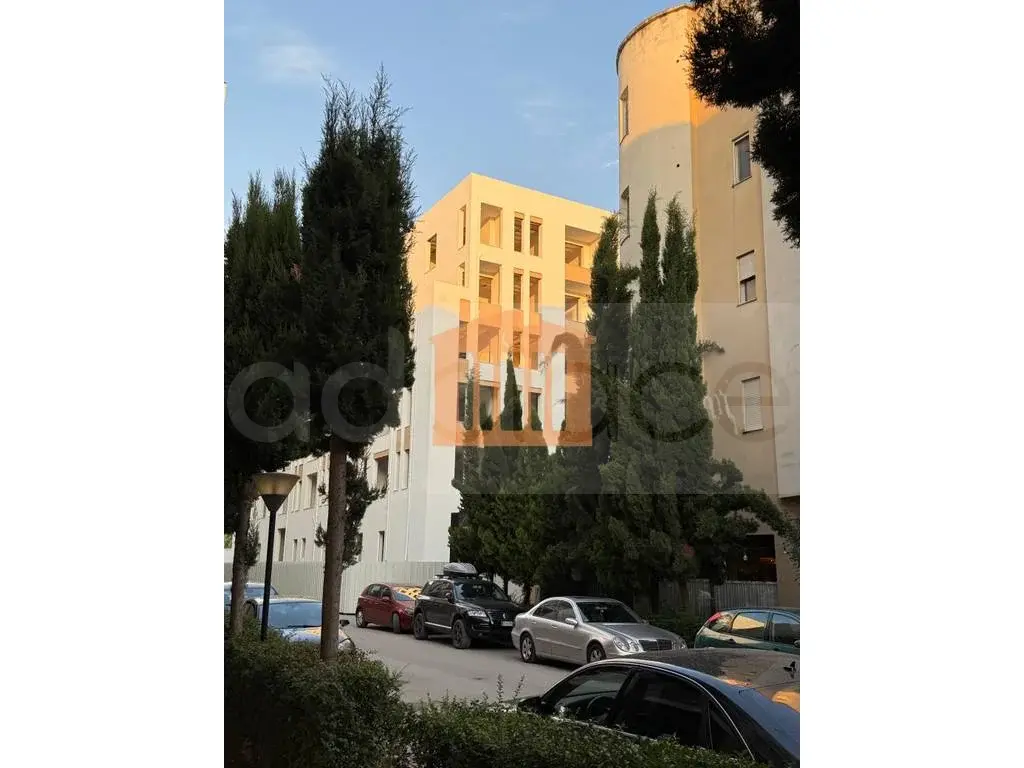 Apartament 1+2 dhoma 59 m² 1 kati