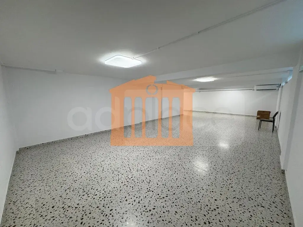Pasuri të patundshme komerciale 77 m²