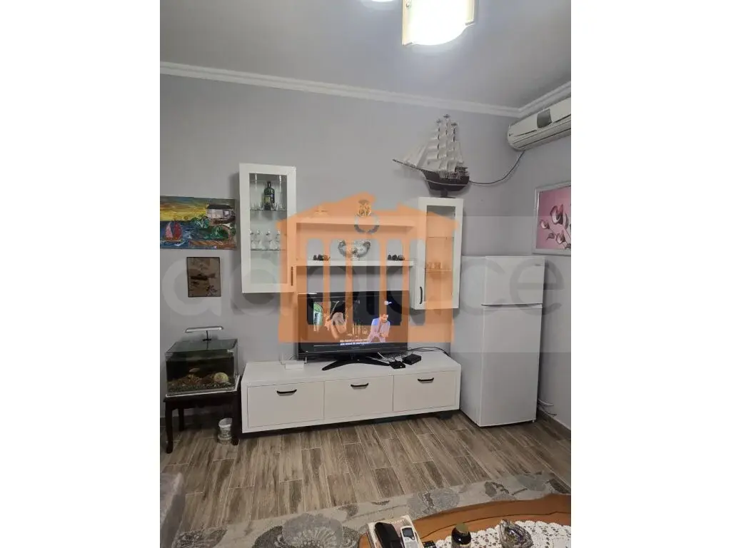 Apartament 1+1 dhoma 3 kati