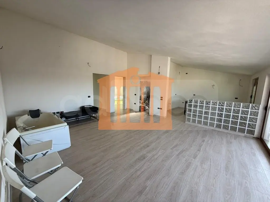Apartament 1+2 dhoma 100 m² 3 kati