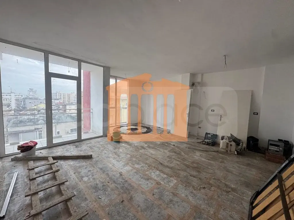 Apartament 1+3 dhoma 110 m² 6 kati