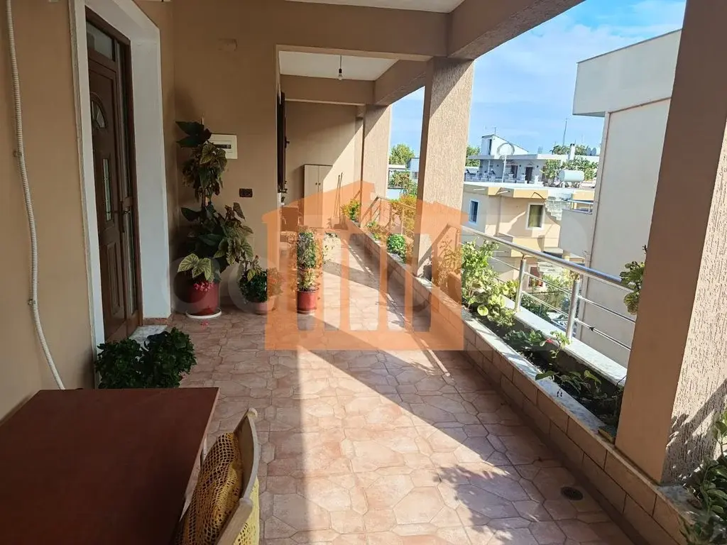 Apartament 1+2 dhoma 90 m²
