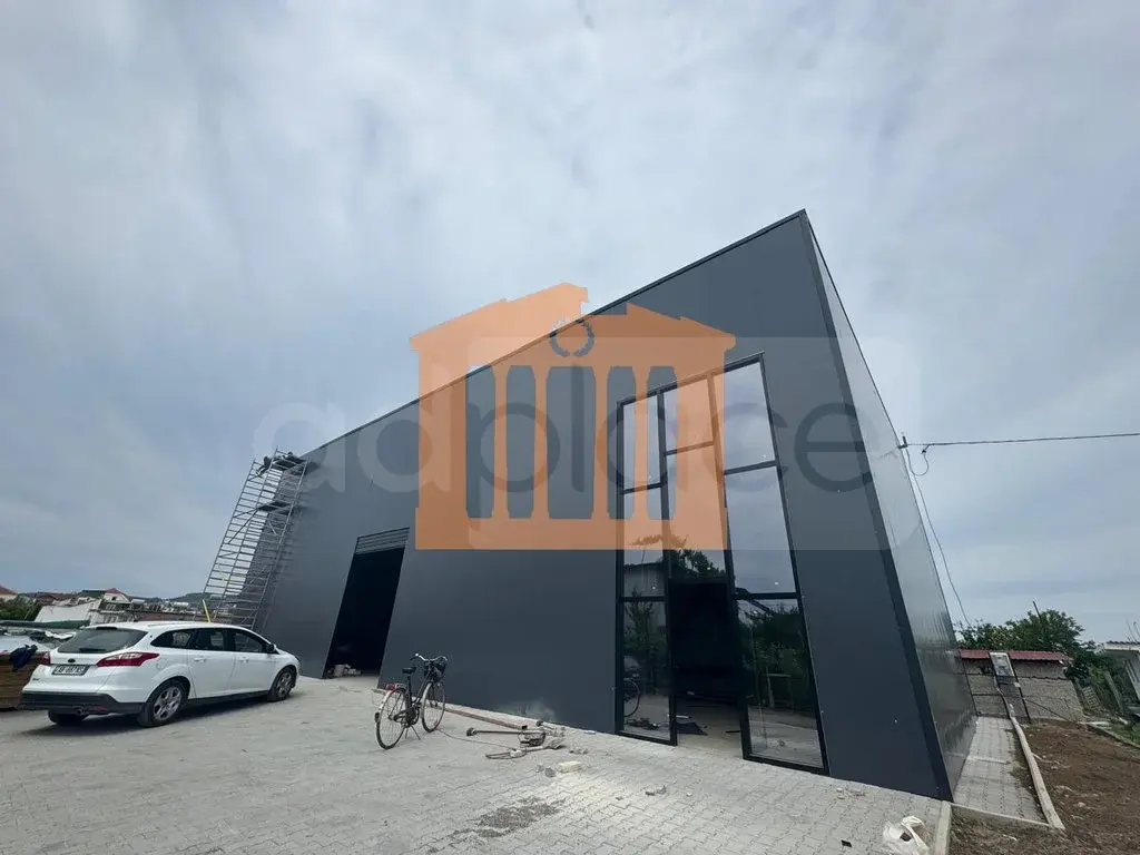 Pasuri të palujtshme komerciale 185 m²