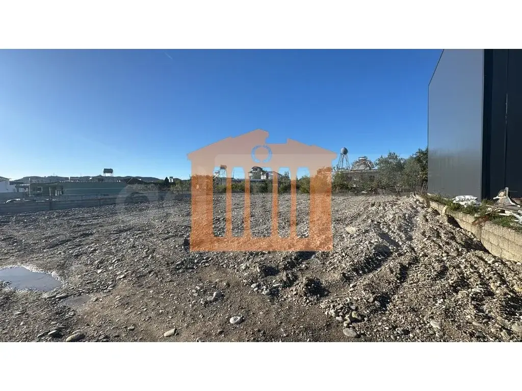 Parcela toke 560 m²