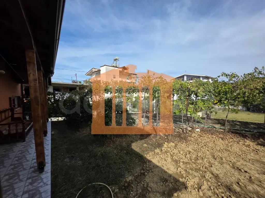 Apartament 1+3 dhoma 106 m² 1 kati