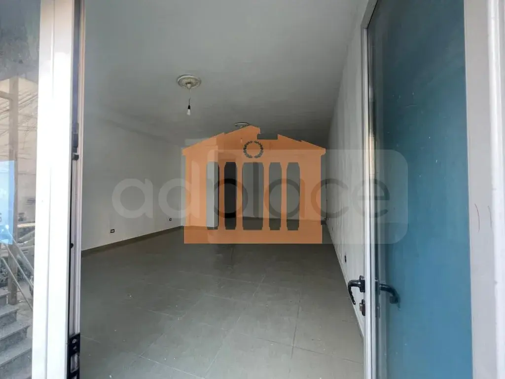 Pasuri të patundshme komerciale 80 m² 1 kati