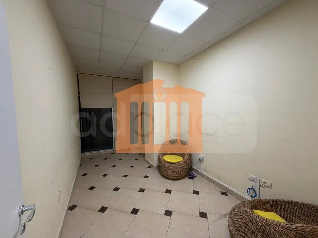 Pasuri të patundshme komerciale 87 m² 2 kati