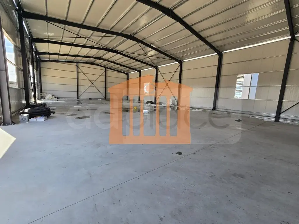 Pasuri të patundshme komerciale 1000 m² 1 kati