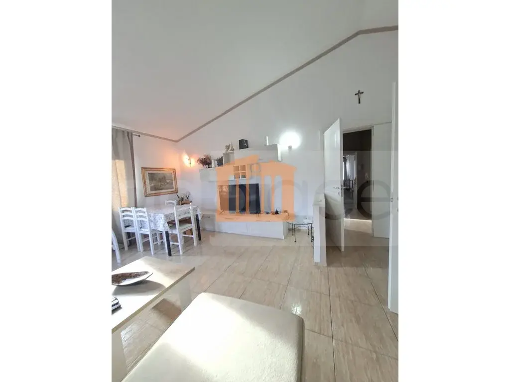 Apartament 1+3 dhoma 125 m² 2 kati