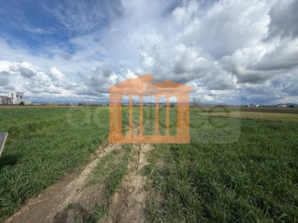 Parcela toke 9680 m²