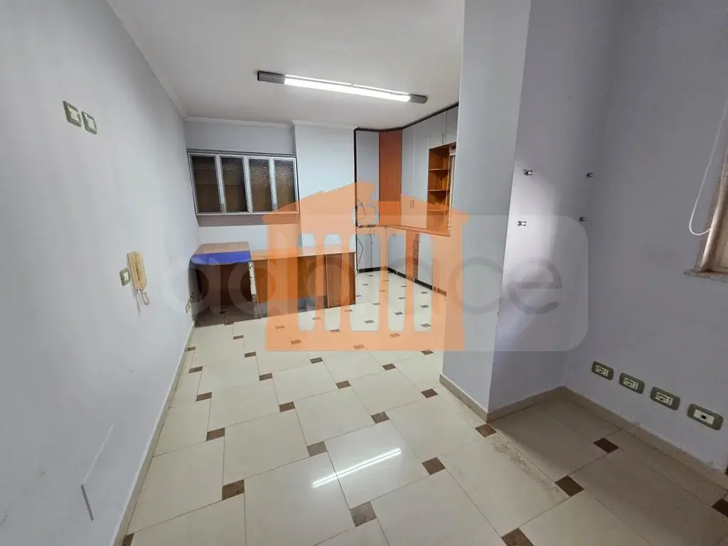 Pasuri të patundshme komerciale 45 m² 2 kati