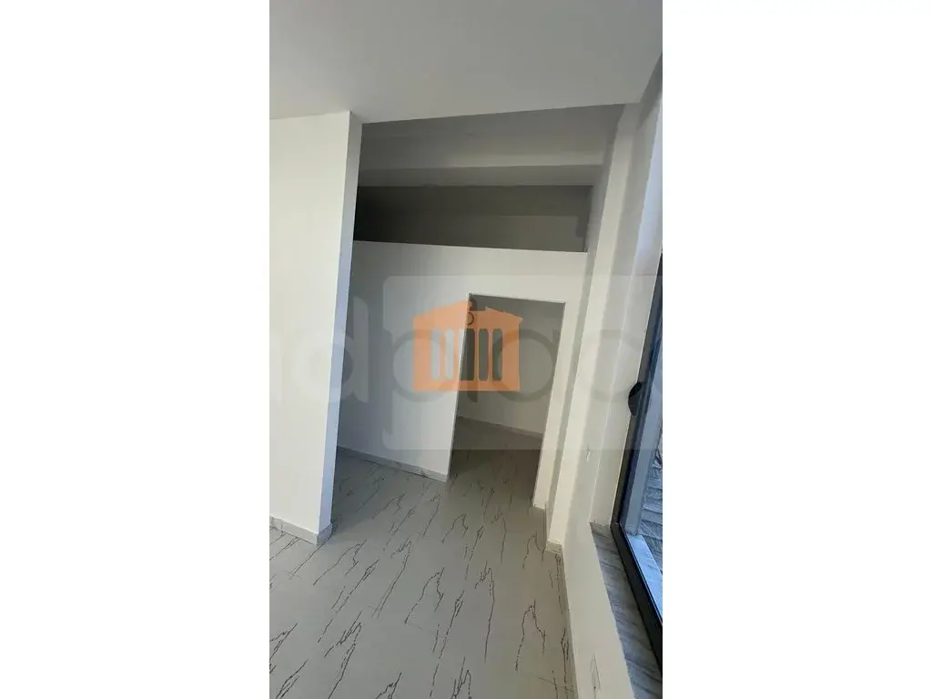 Pasuri të patundshme komerciale 120 m² 1 kati