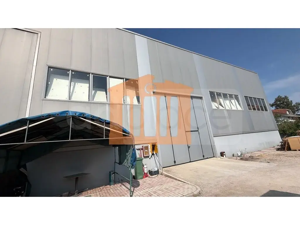 Pasuri të patundshme komerciale 750 m²
