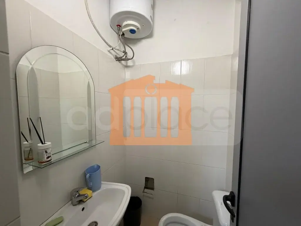 Pasuri të patundshme komerciale 87 m² 2 kati