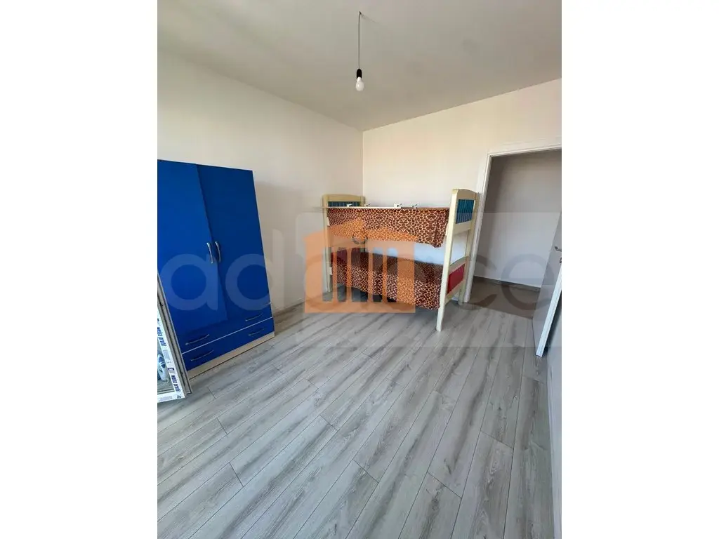 Apartament 1+3 dhoma 120 m² 5 kati