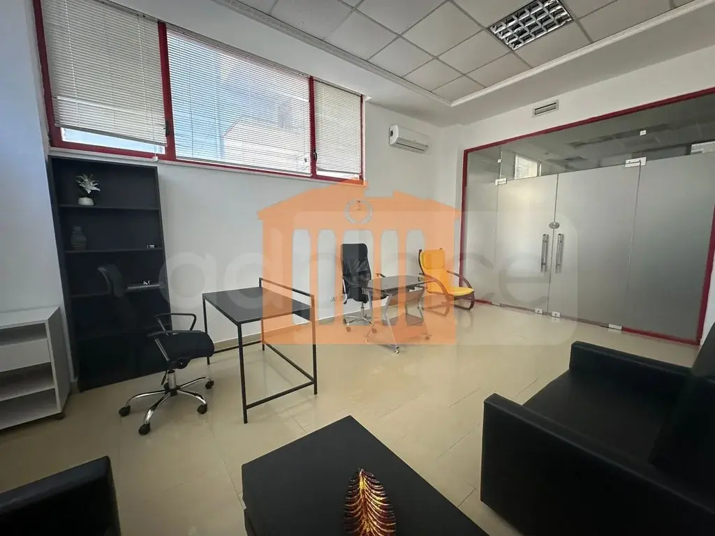 Pasuri të patundshme komerciale 52 m² 2 kati