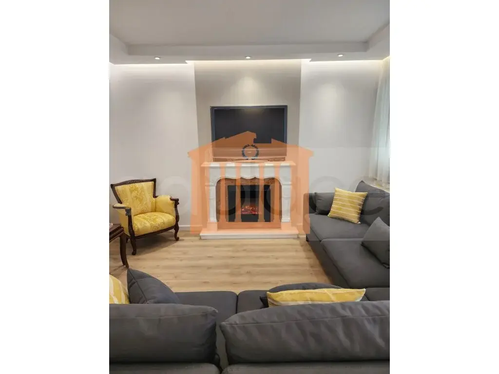 Apartament 1+3 dhoma 168 m² 2 kati