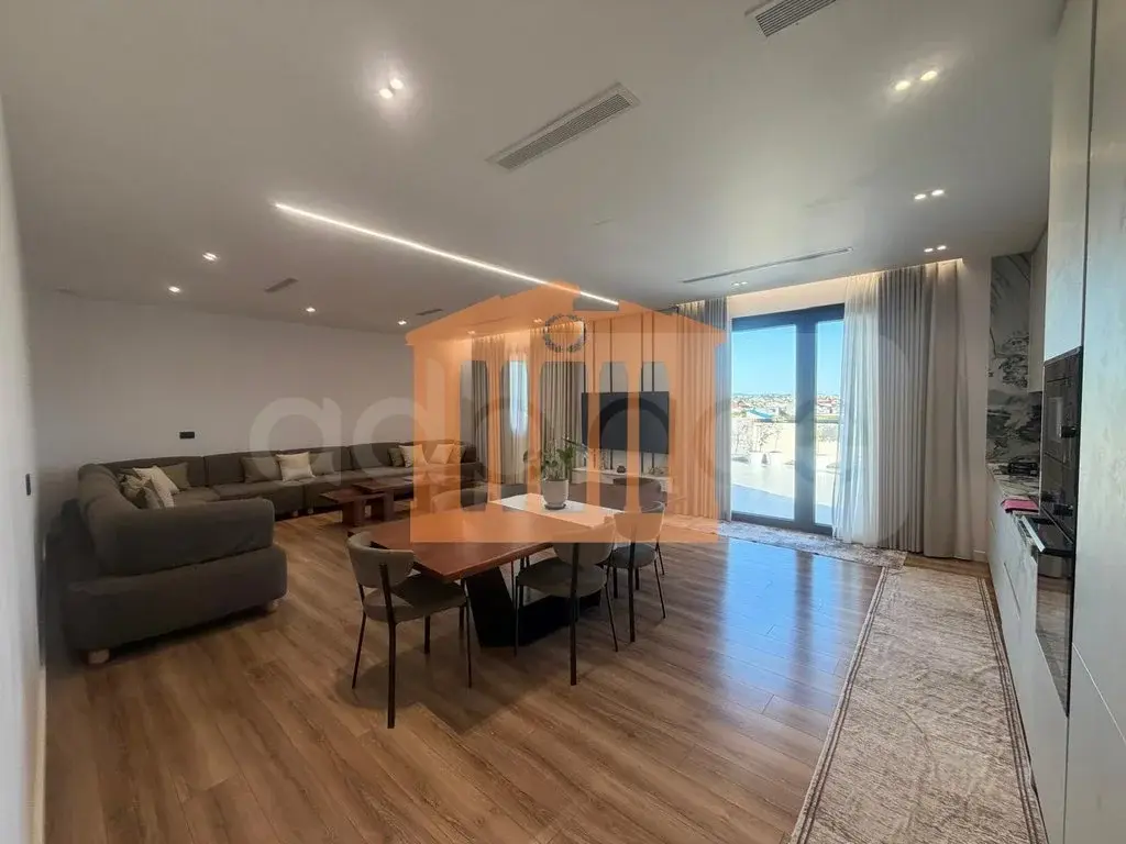 Apartament 1+1 dhoma 170 m² 3 kati