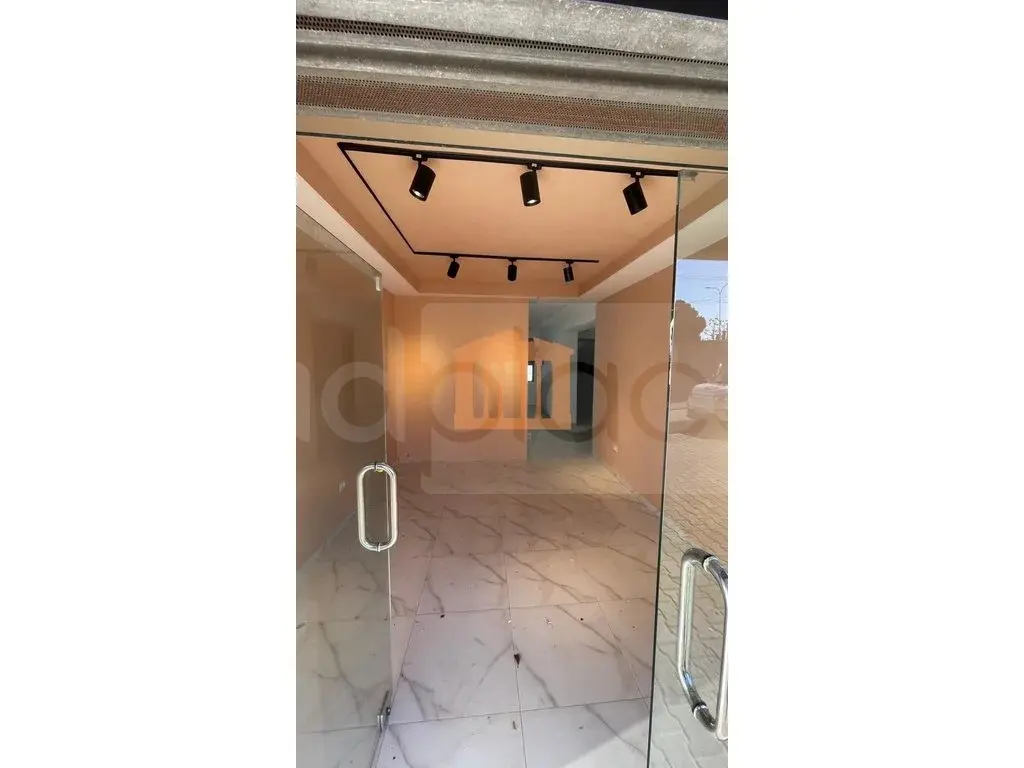 Pasuri të patundshme komerciale 70 m² 1 kati