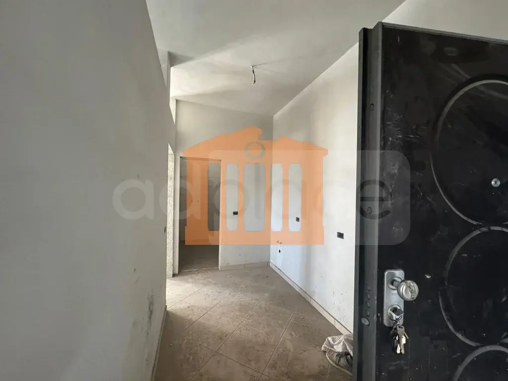 Apartament 1+3 dhoma 94 m² 6 kati