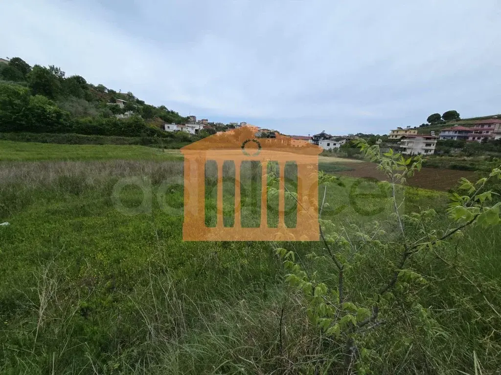 Land plot 1344 m²