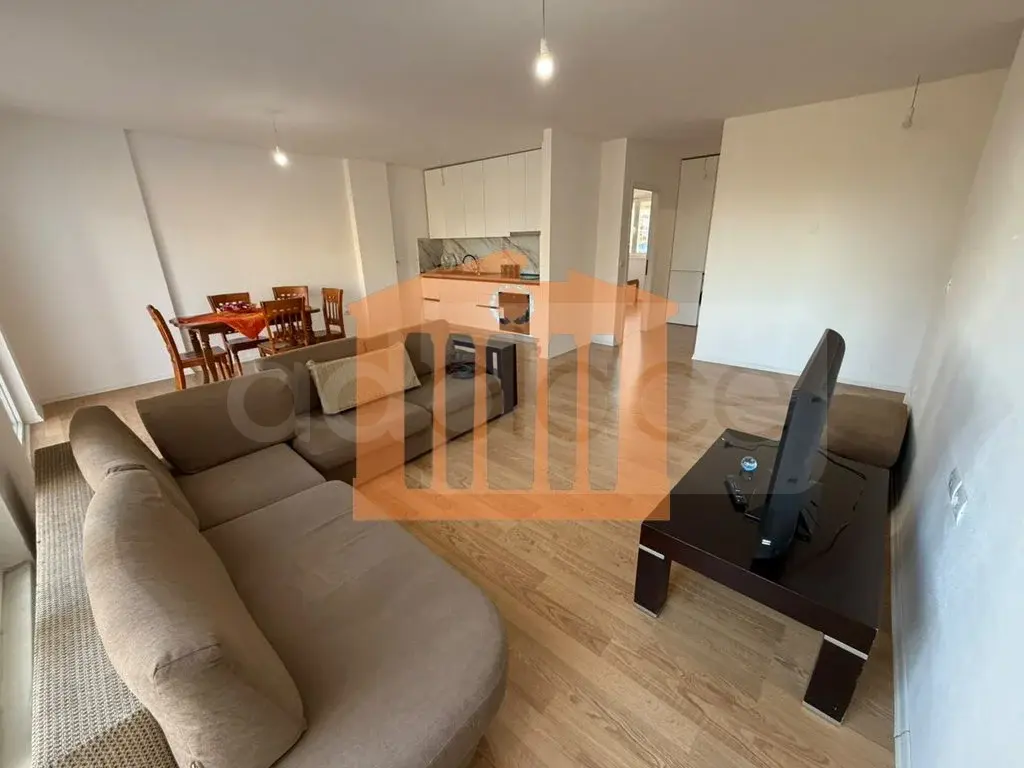 Apartament 1+2 dhoma 90 m² 1 kati