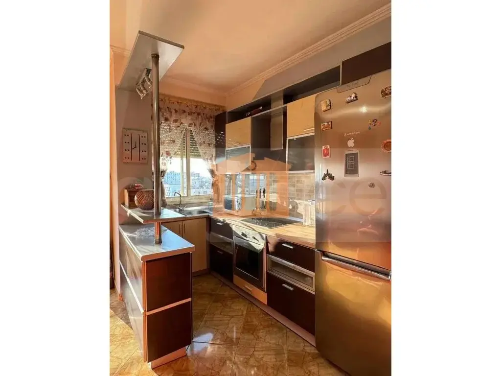Apartament 1+2 dhoma 70 m² 8 kati