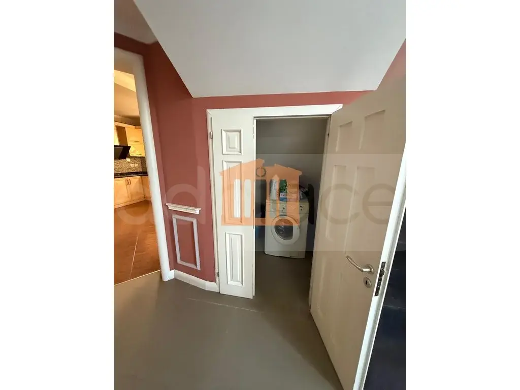 Apartament 1+3 dhoma 140 m²