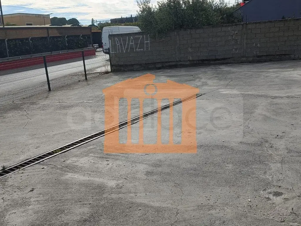 Pasuri të patundshme komerciale 1000 m²