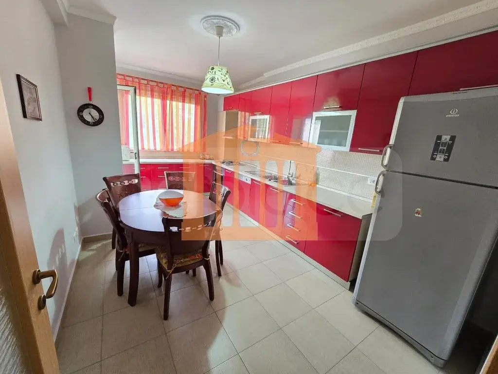 Apartament 1+2 dhoma 105 m² 4 kati