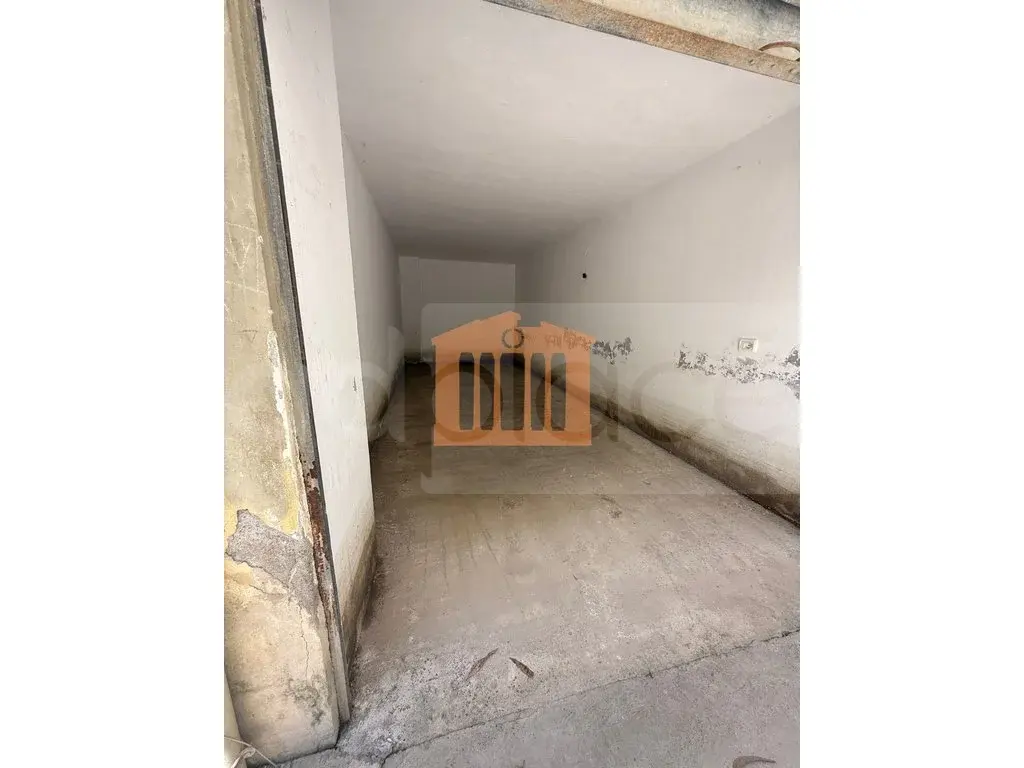 Garazh 16 m² 1 kati