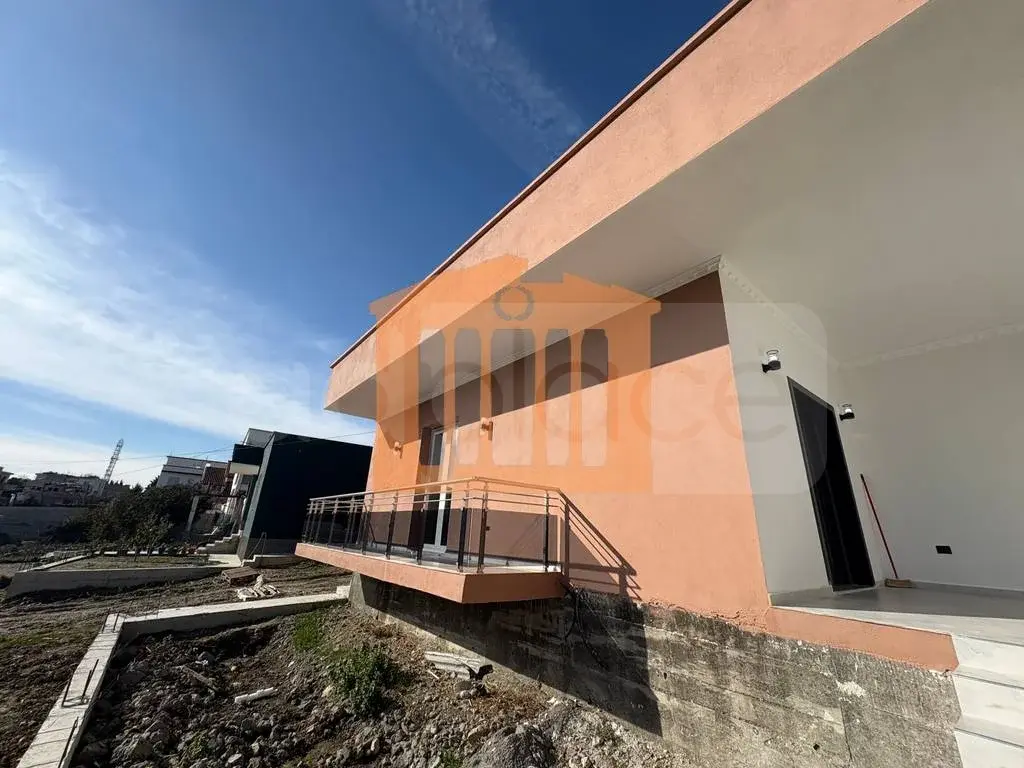 Vilë 146 m² 1 kati