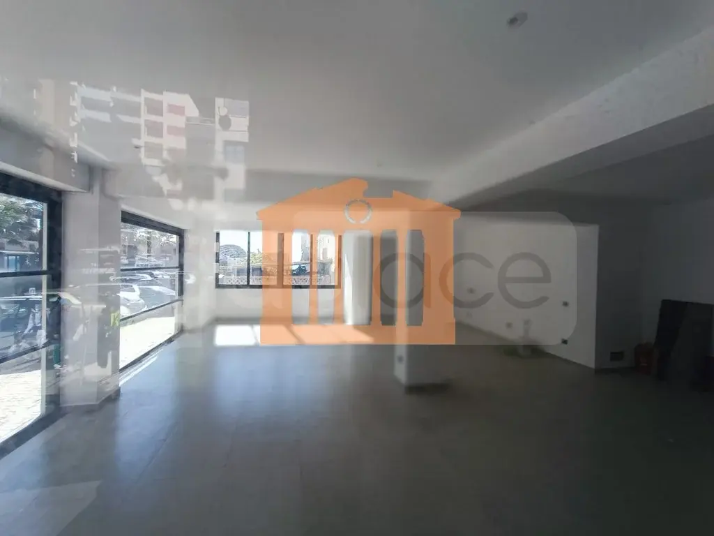 Pasuri të patundshme komerciale 110 m² 1 kati