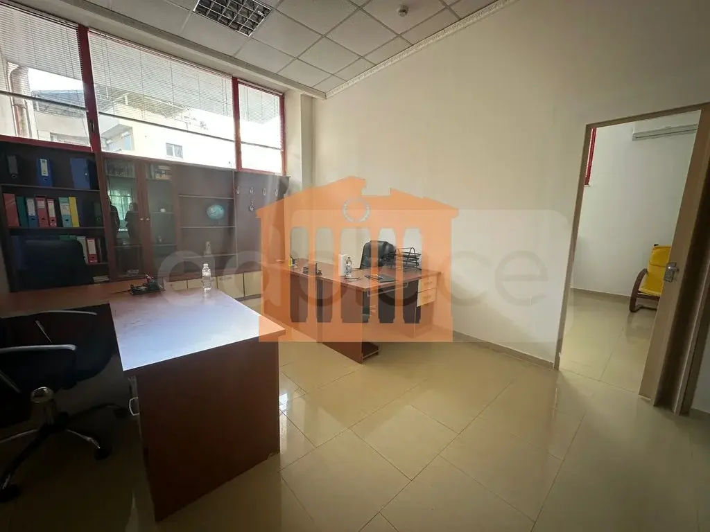 Pasuri të patundshme komerciale 25 m² 2 kati