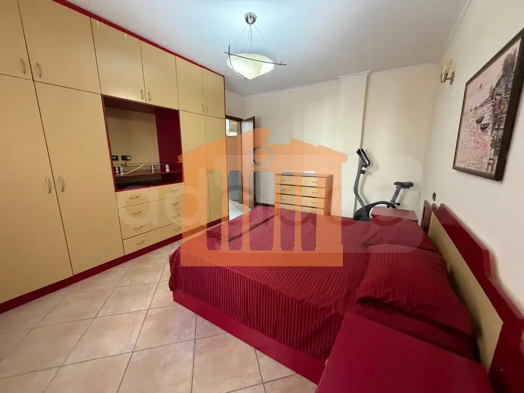 Apartament 1+2 dhoma 4 kati