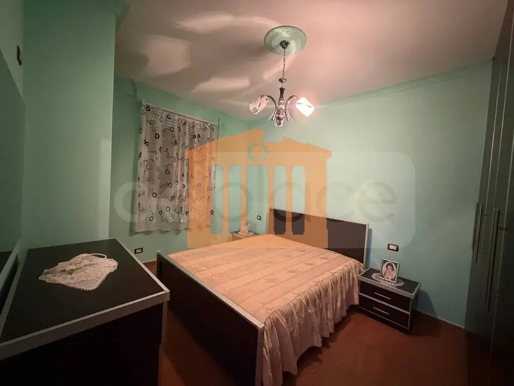 Apartament 1+2 dhoma 70 m² 2 kati