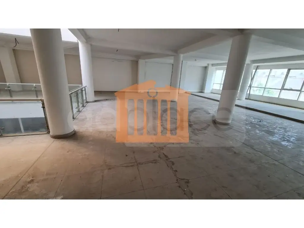 Pasuri të patundshme komerciale 201 m² 2 kati