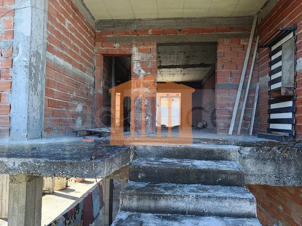 Vilë 220 m² 1 kati