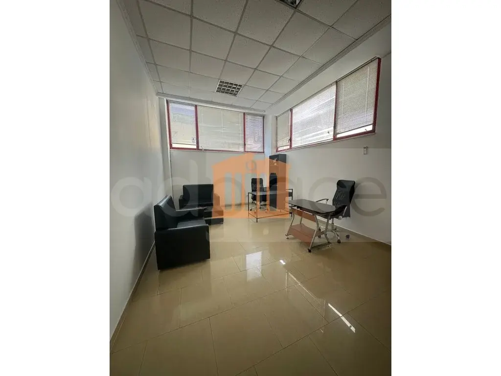 Pasuri të patundshme komerciale 52 m² 2 kati