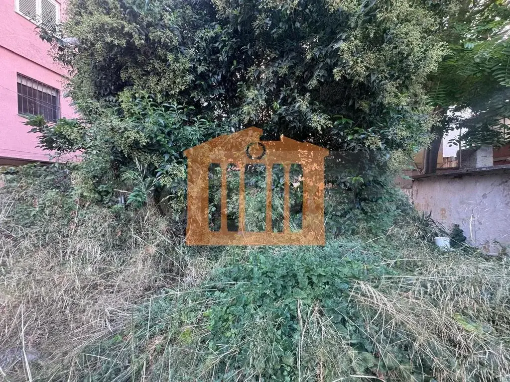 Parcela toke 104 m²