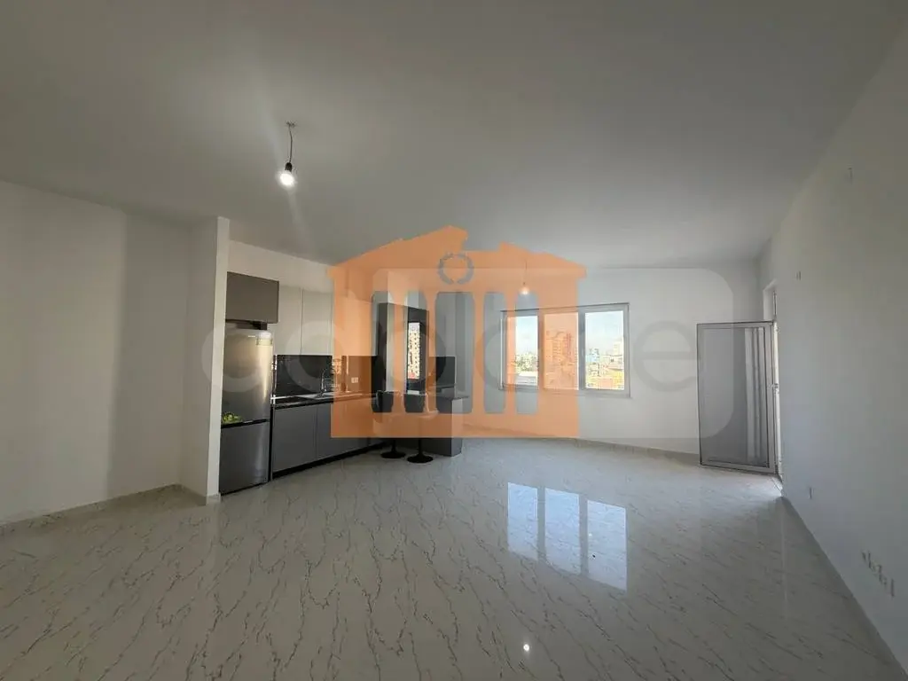 Apartament 1+3 dhoma 100 m² 4 kati