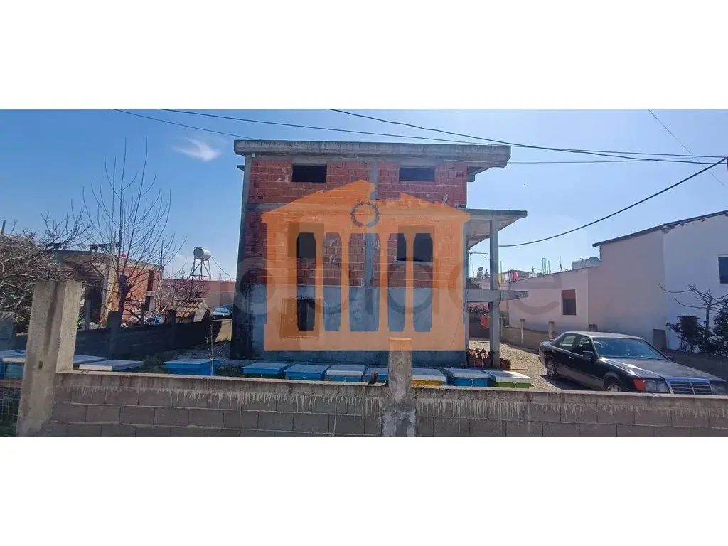 Vilë 360 m²