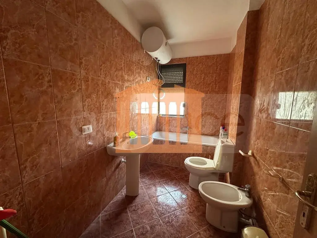 Apartament 1+2 dhoma 102 m² 2 kati